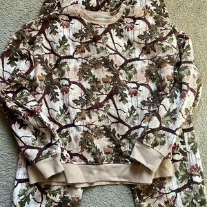 Original Use Leaf Patterned Set Sweatshirt & Sweat Bottoms in Brown and Green.